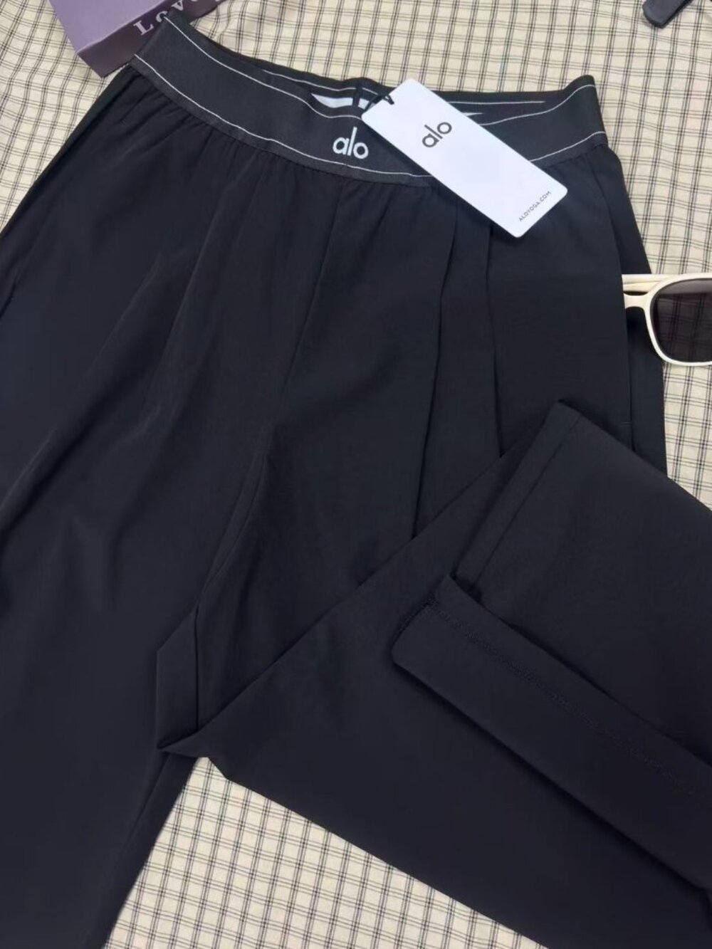 ALO Yoga🛶NWT Suit Up Trouser Black 30",elevates your everyday style. - Picture 6 of 8